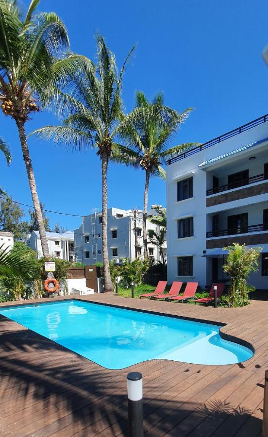 Les Cerisiers - Exclusive Beach Residence - 3 Bedroom Modern Apartment, Flic-en-Flacq Екстериор снимка