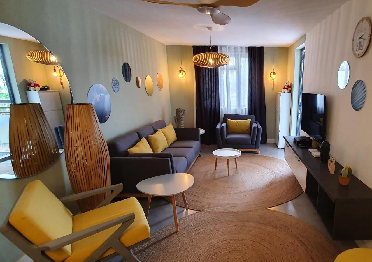 Les Cerisiers - Exclusive Beach Residence - 3 Bedroom Modern Apartment, Flic-en-Flacq Екстериор снимка